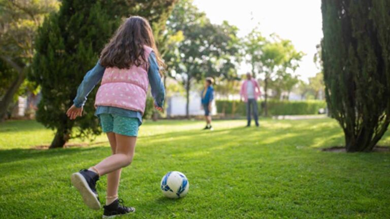 7 Low-Lift Ways Families Can Prioritize Wellness Together